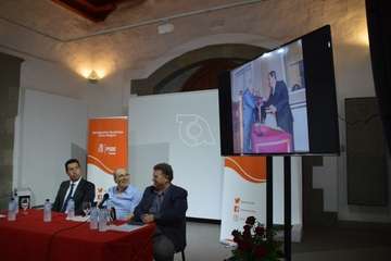 El PSOE rinde homenaje al exconcejal José Alcaraz/TA.